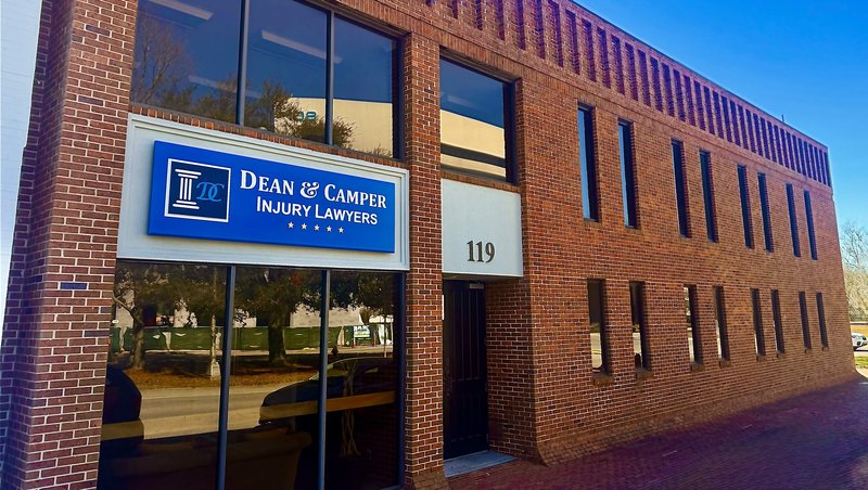 Dean & Camper P.A. Pensacola office at 119 W. Garden Street